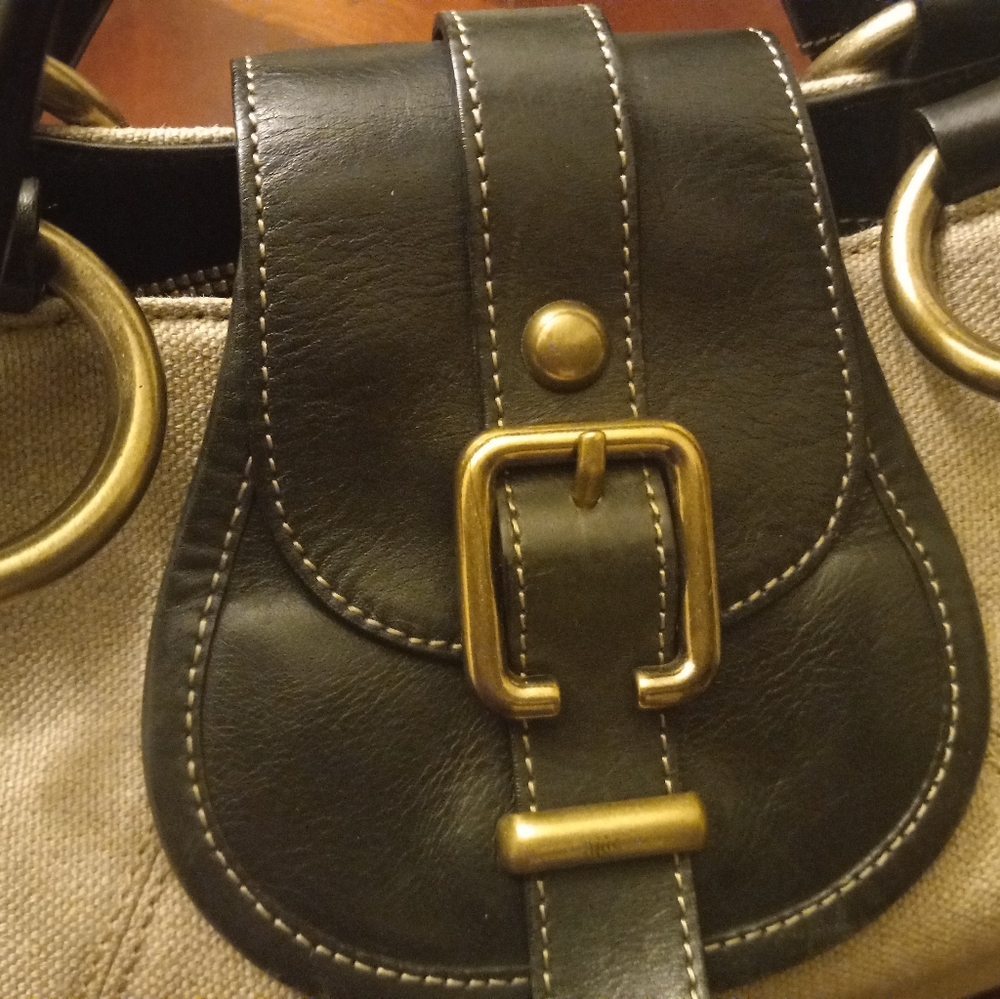 Handbag - Picture 9 of 16
